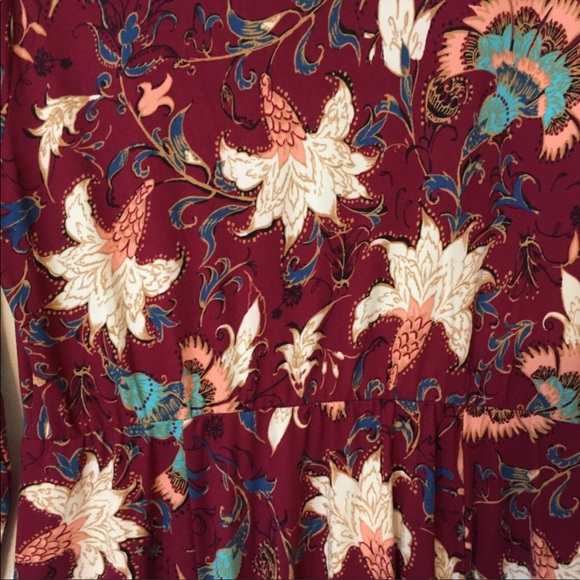 A Beautiful Soul Patterned dress size medium - Picture 4 of 7